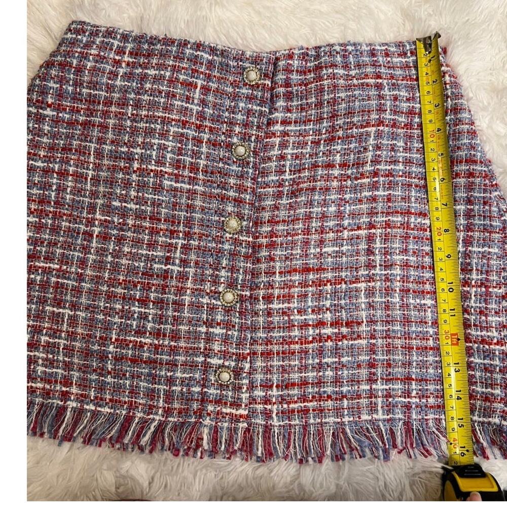 Like New Zara Tweed Mini Skirt with Pearl Buttons Blue, Pink, Red, White Size L - Picture 8 of 9